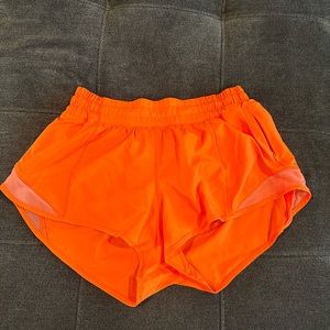 Lululemon hotty hot 2.5 low rise short